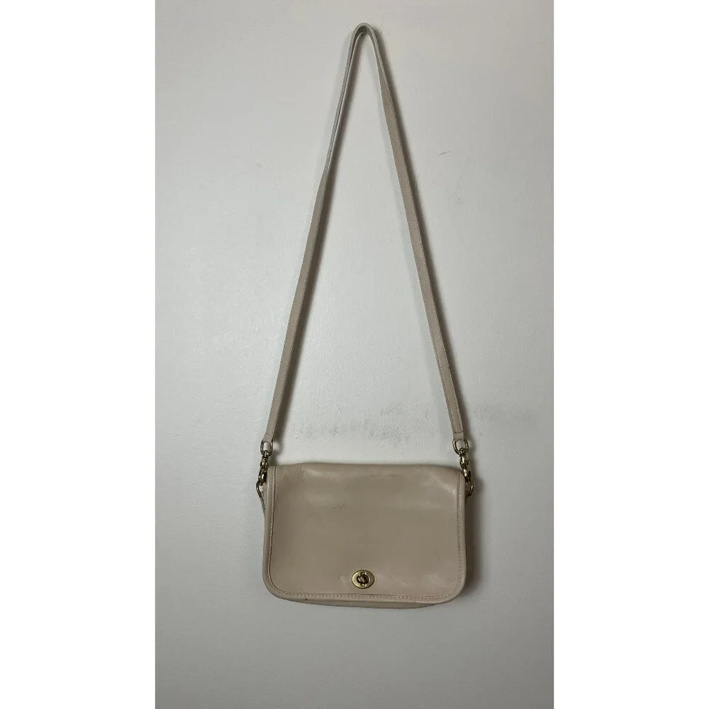 VINTAGE COACH TURNLOCK FLAP CROSSBODY BAG - Picture 2 of 9